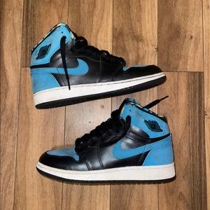 Air Jordan 1 Retro High ‘Vivid Blue’